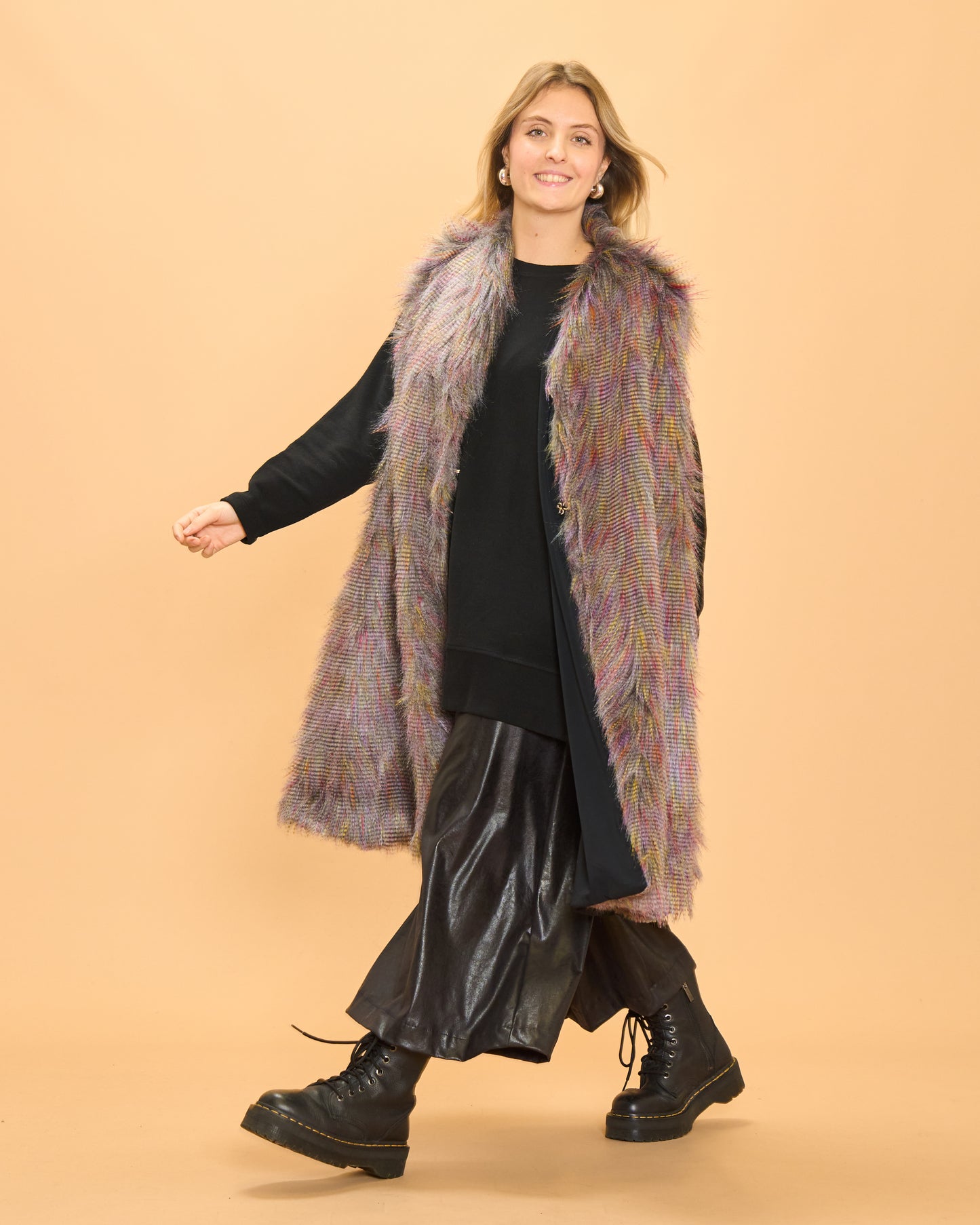 Cappotto Smanicato in Eco-Pelliccia